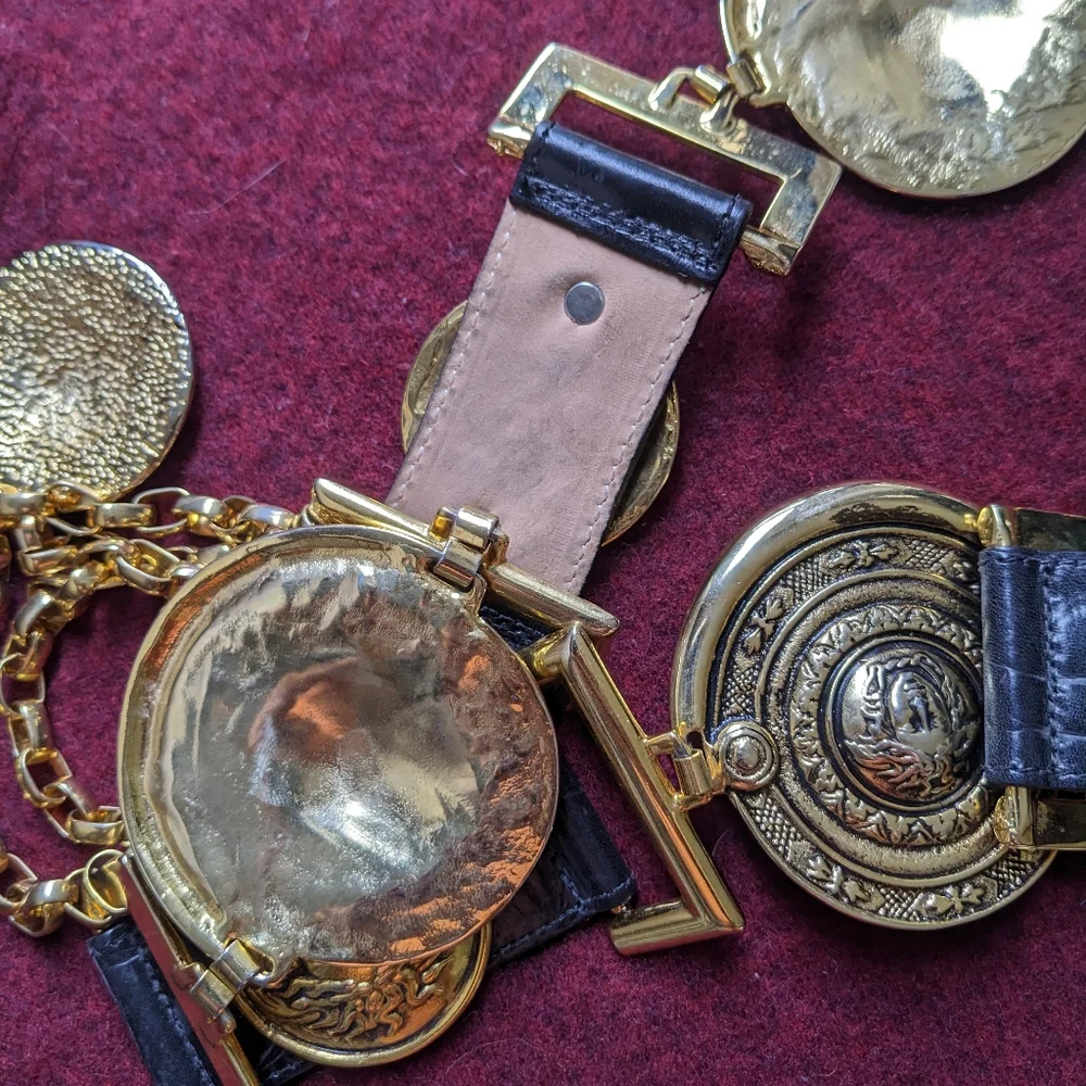 Versace Stunning Vintage Medusa Medallions And Chain Belt - Picture 2 of 13